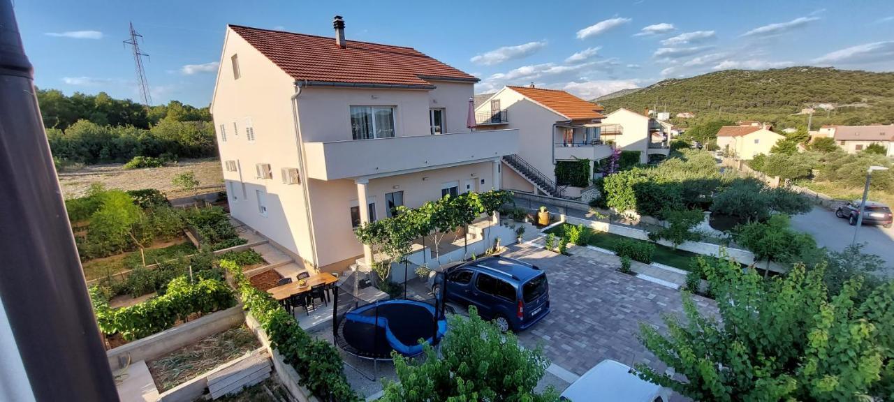 Apartment Angela Sibenik Exterior photo
